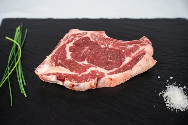 Selección de carne fresca de ternera